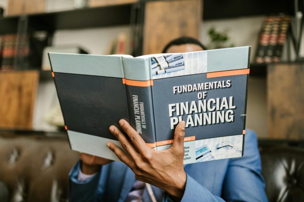 Financial books for building wealth in your 20s