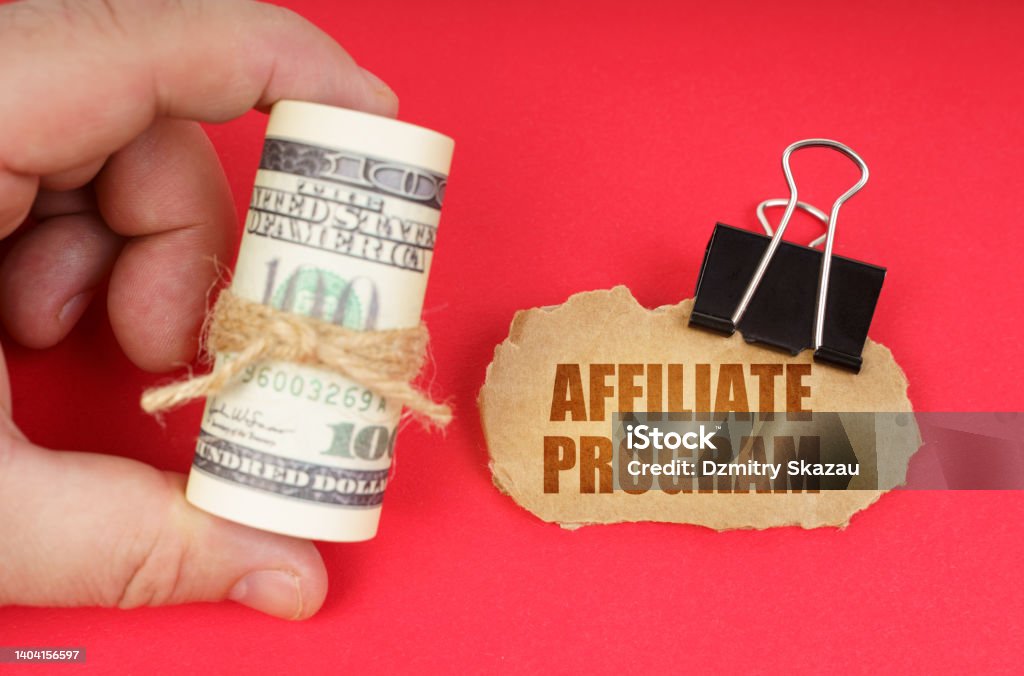Simple diagram: What is affiliate marketing?
