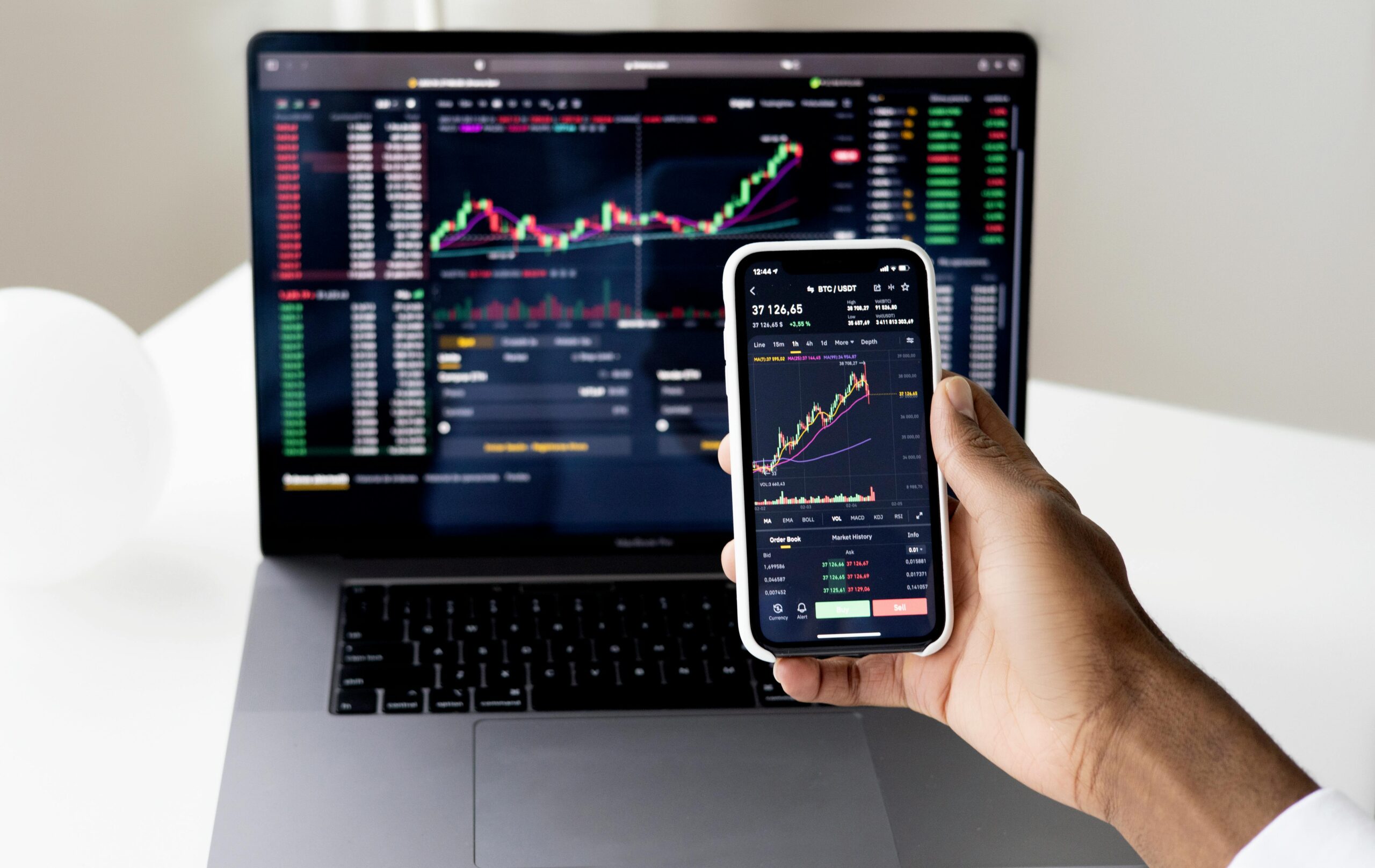 Pehla Share Kharidne Ki Complete Guide - Demat account aur online trading seekhein