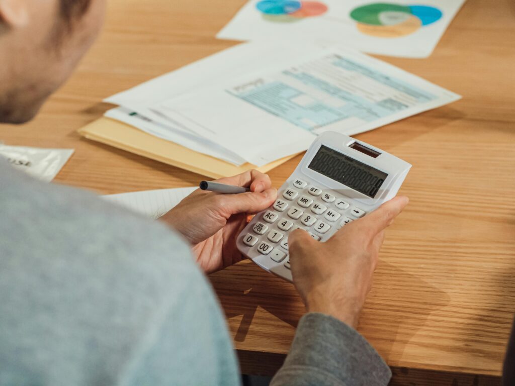 Accurate budgeting to manage business finances efficiently