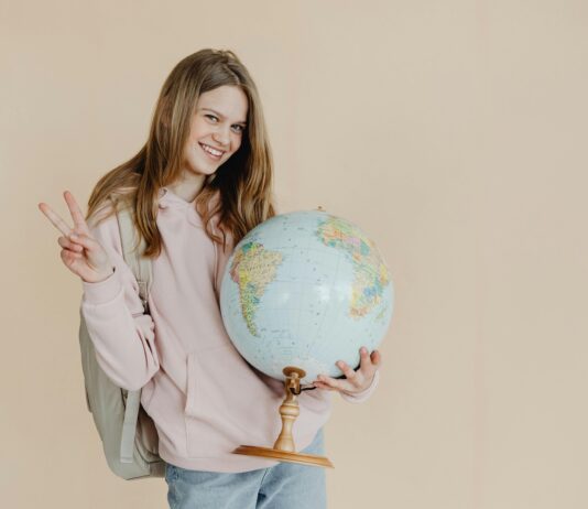 Study Abroad 2025-26: Sirf ₹3 Lakh Me! (No IELTS Needed) Study Abroad 2025-26 Without IELTS for Indian Students